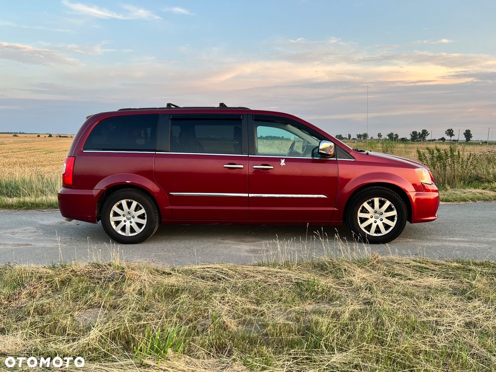 Chrysler Town & Country 3.6 Limited - 5