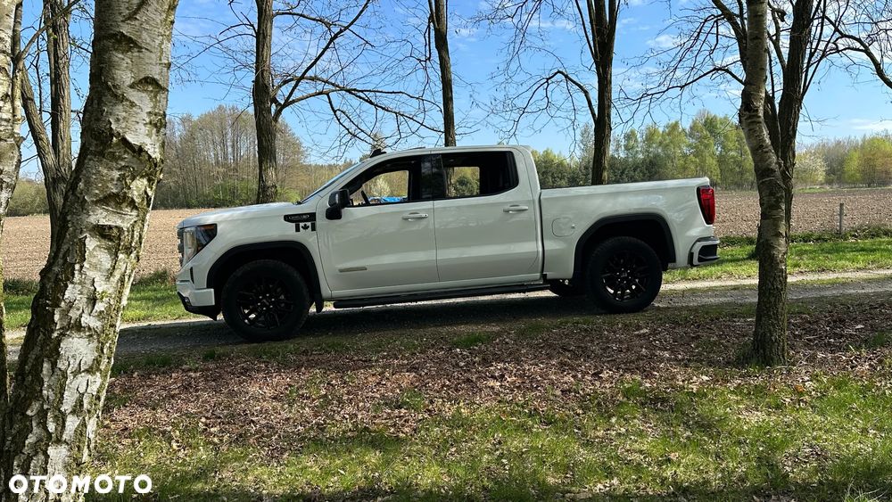 GMC Sierra - 32