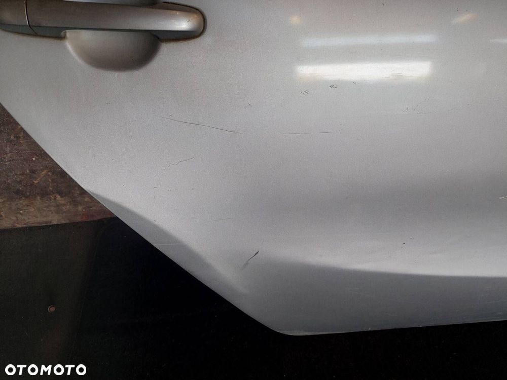 DRZWI KOMPLETNE PRAWY TYŁ HYUNDAI I30 I HB 5D 2R - 4