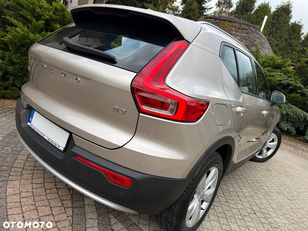 Volvo XC 40 B3 B DKG Plus Bright - 22