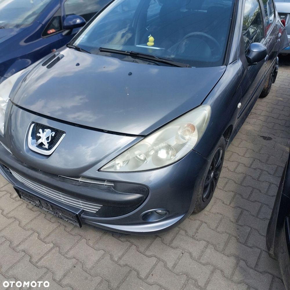 PEUGEOT 206 Lampa lewa przód