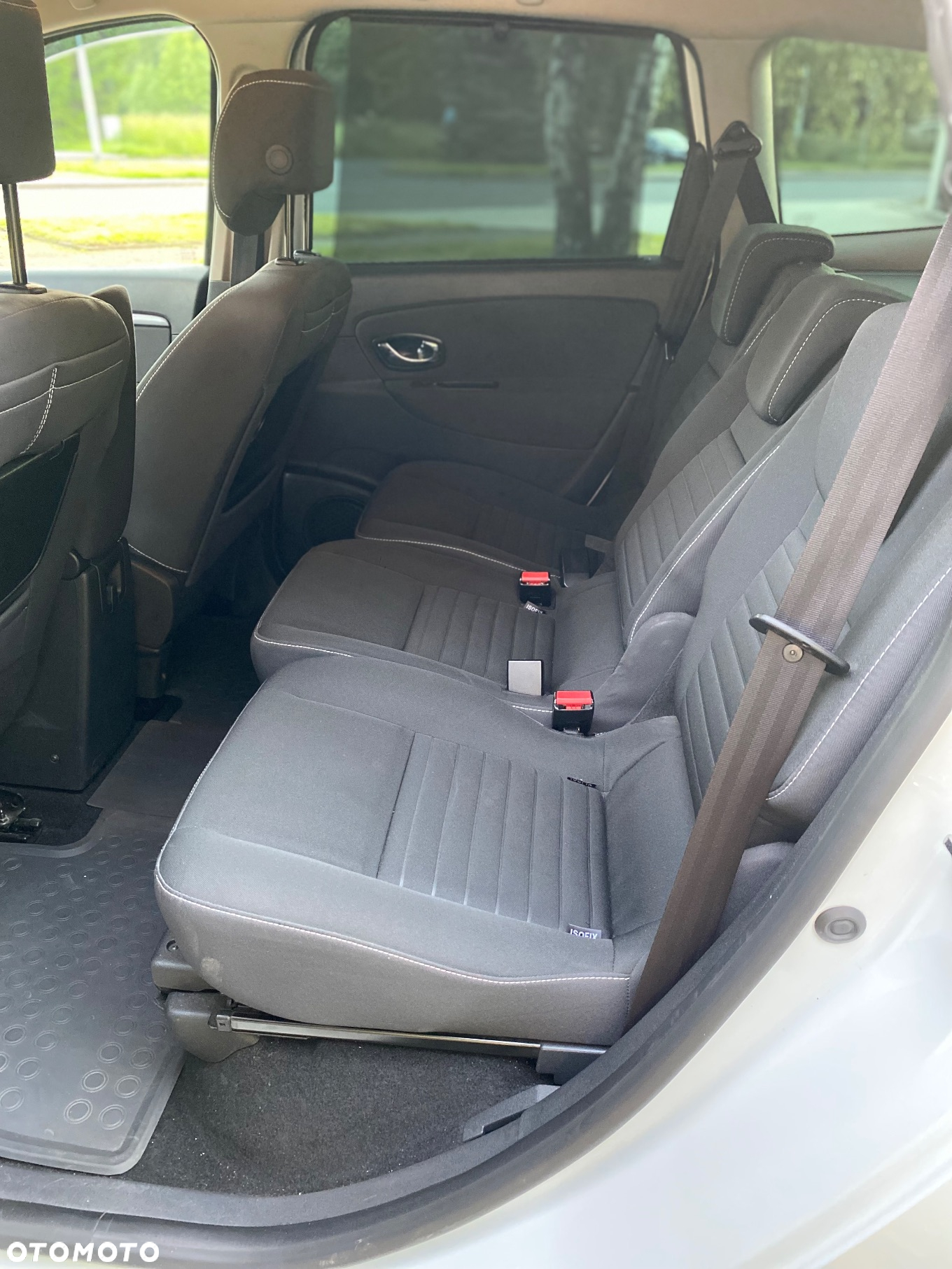 Renault Grand Scenic dCi 110 EDC LIMITED - 9