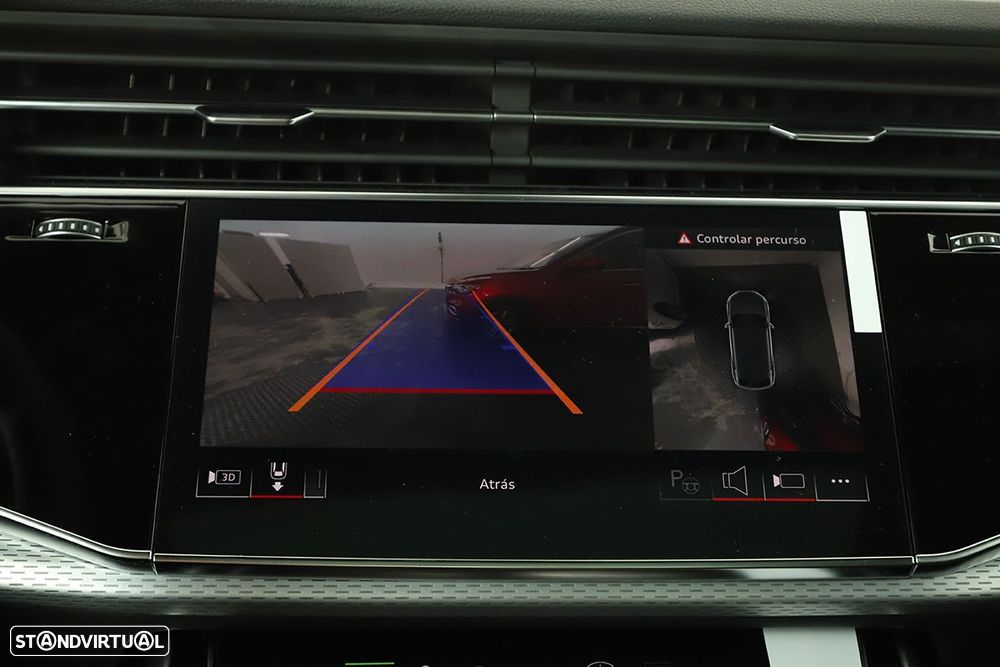 Audi Q8 55 TFSIe quattro Tiptronic - 12