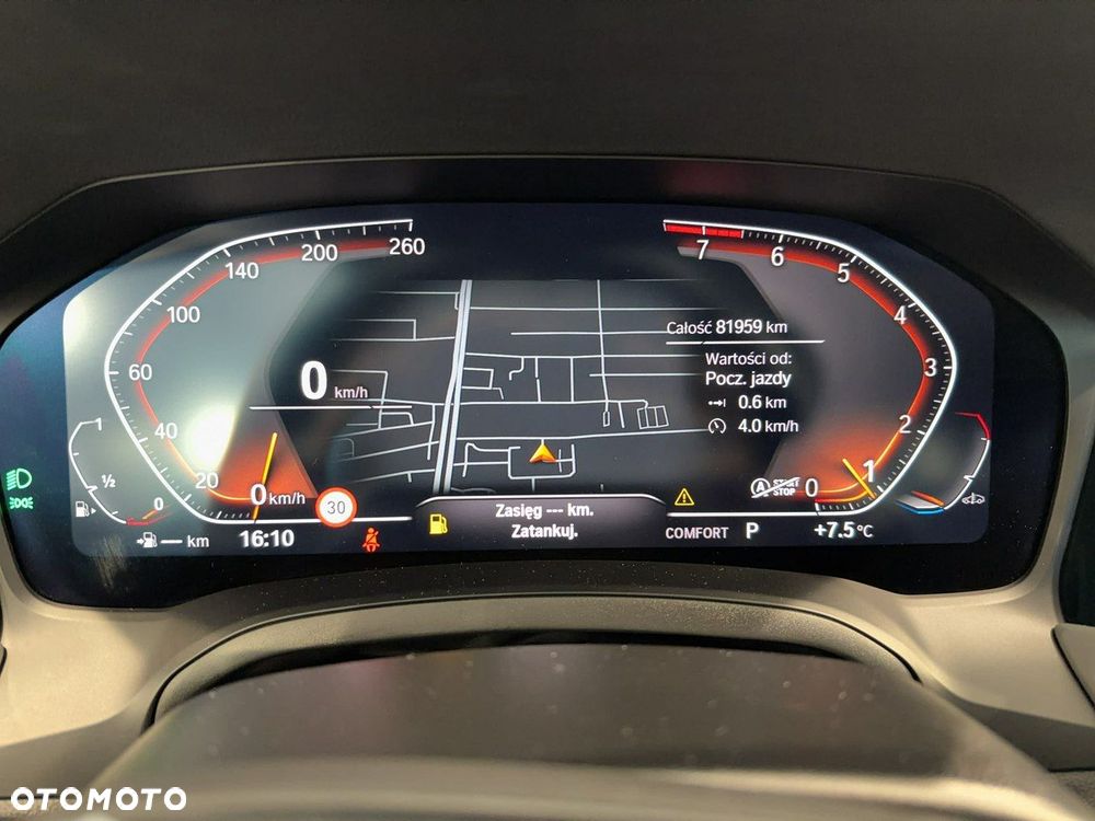 BMW Seria 3 318i - 13