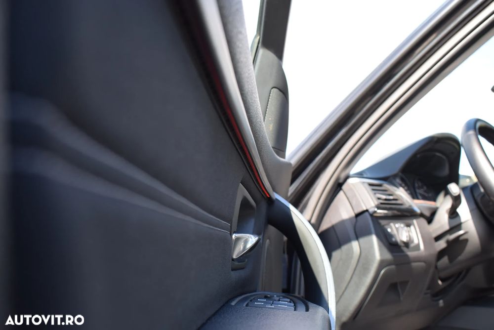 BMW Seria 5 520d Sport-Aut. - 23