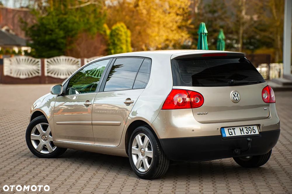 Volkswagen Golf 1.6 United - 16