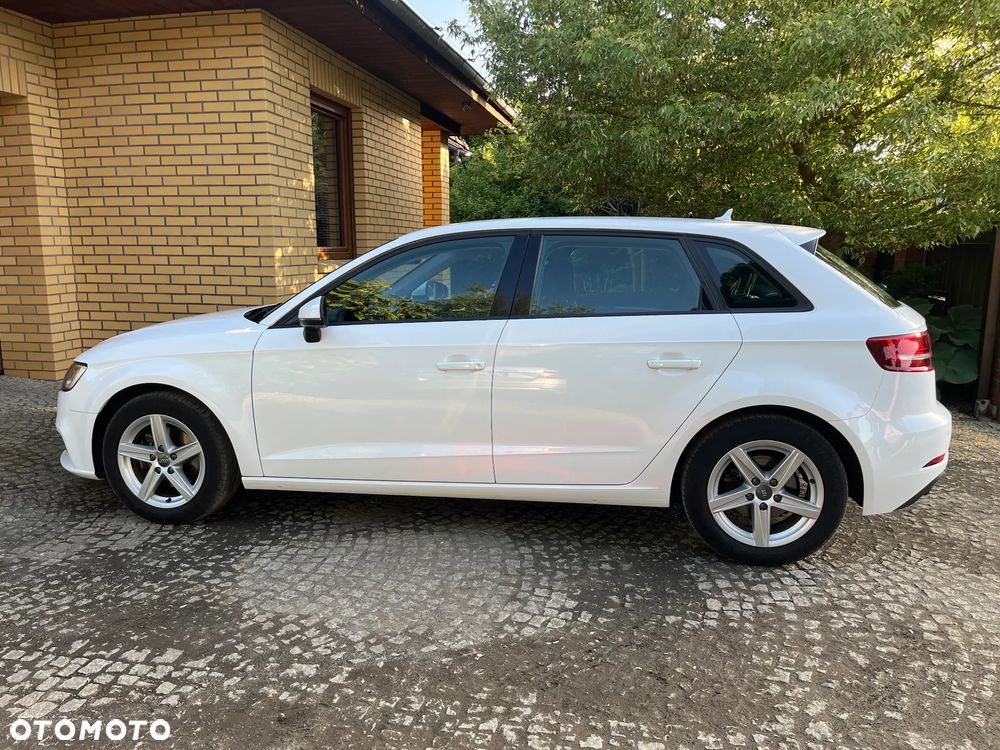 Audi A3 Sportback 1.5 TFSI cylinder on demand S tronic - 5