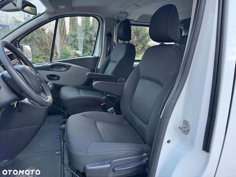 Renault Trafic - 13
