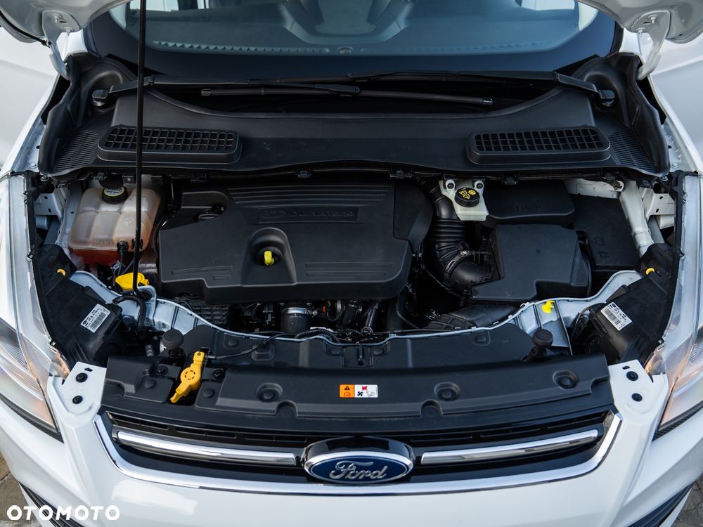 Ford Kuga 2.0 TDCi 2x4 Titanium - 38