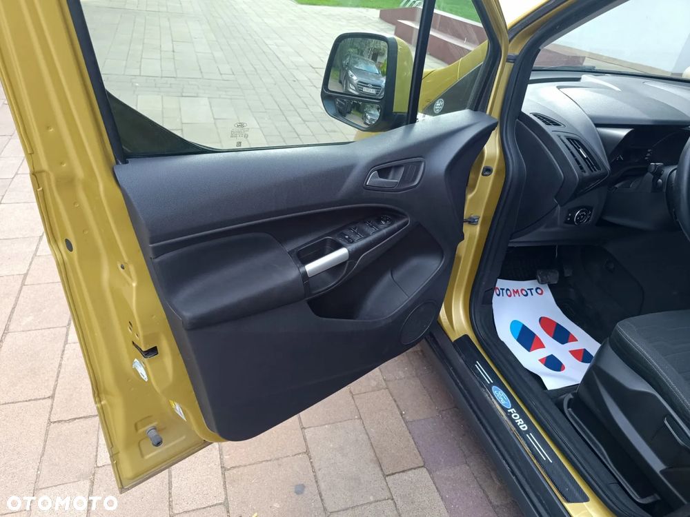 Ford Tourneo Connect Grand 1.6 EcoBoost Titanium - 24