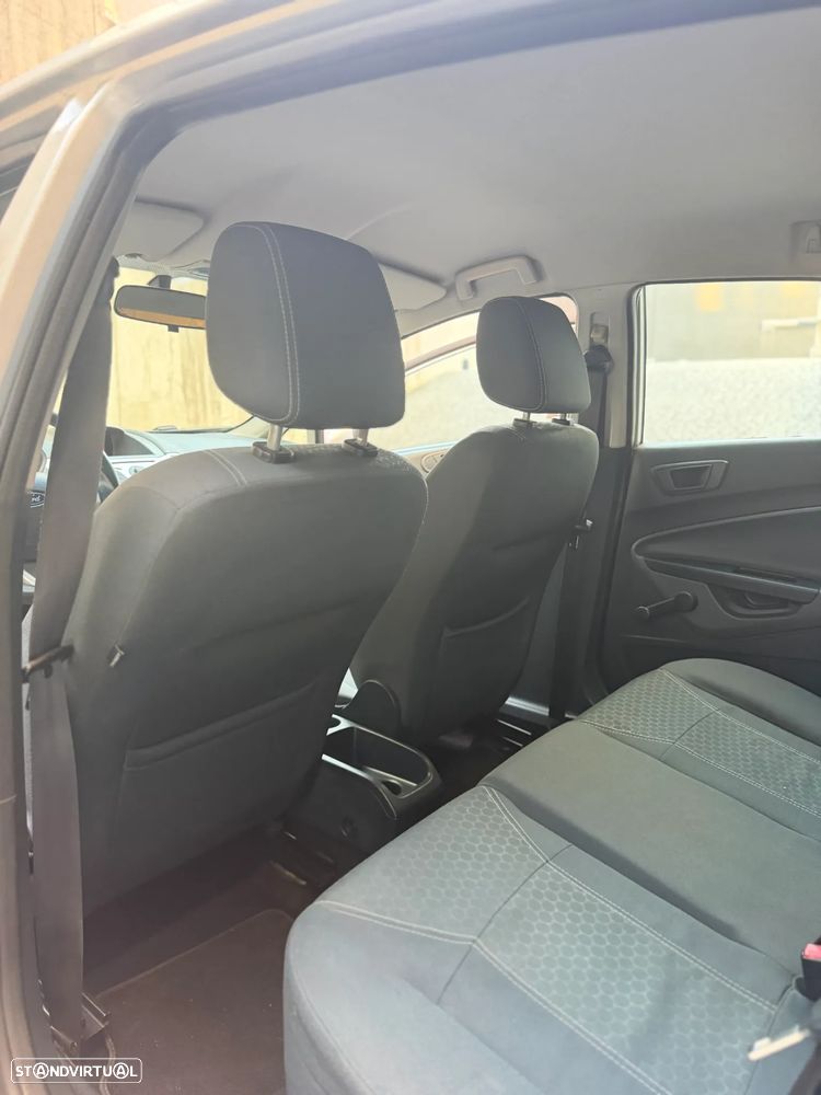 Ford Fiesta 1.25 Titanium - 18