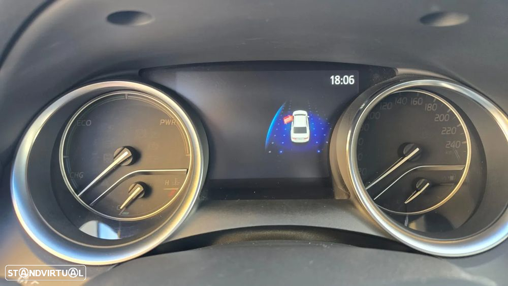 Toyota Camry 2.5 Hybrid Exclusive - 5