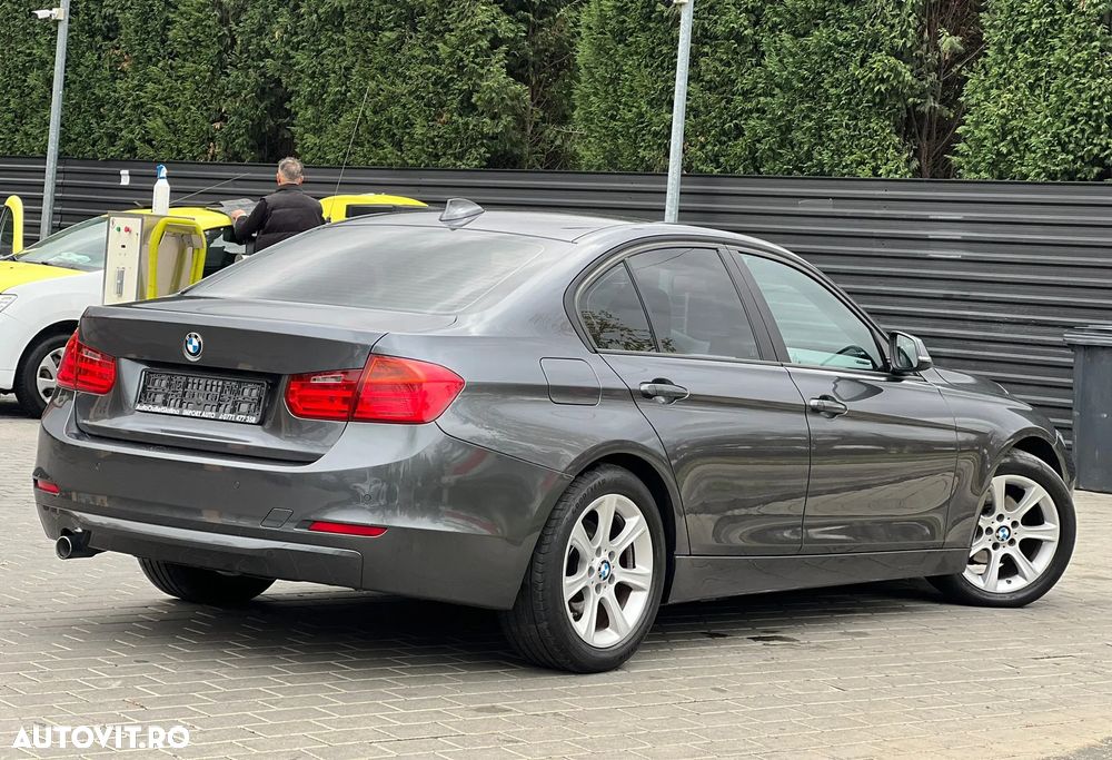 BMW Seria 3 - 12