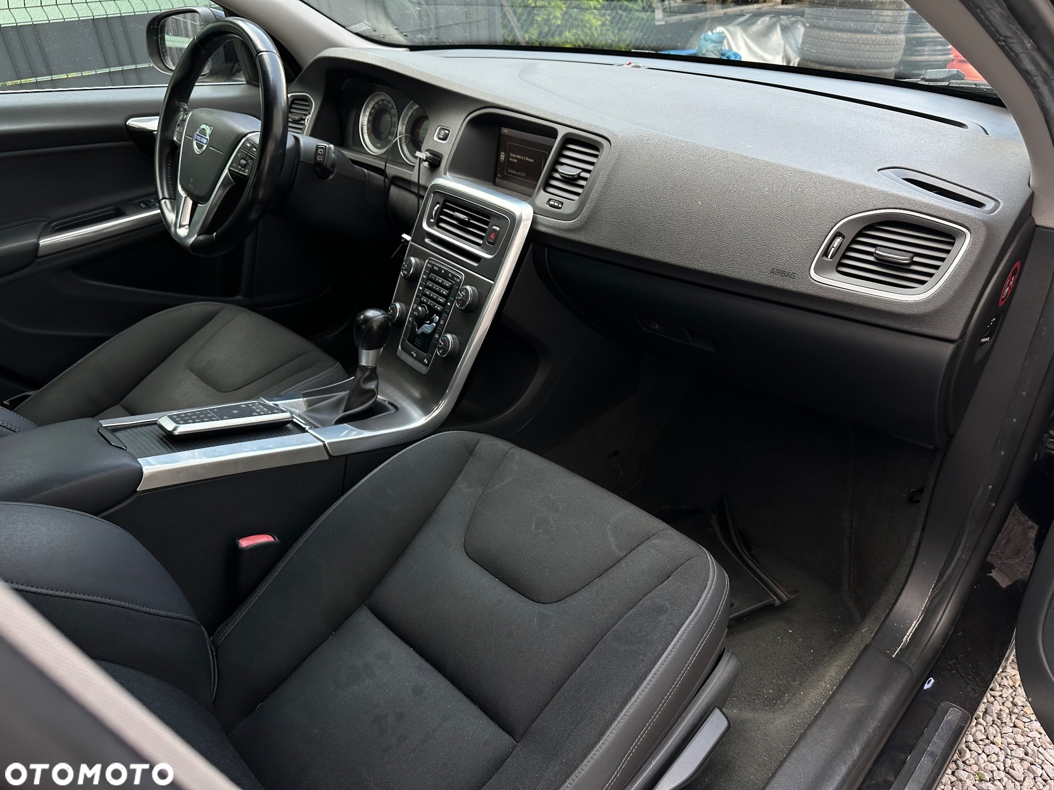 Volvo V60 D2 Momentum - 8