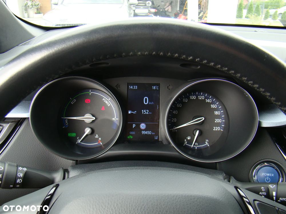 Toyota C-HR 1.8 Hybrid Team Deutschland - 27