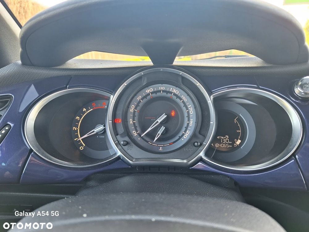 Citroën DS3 e-HDi 115 FAP SportChic - 17
