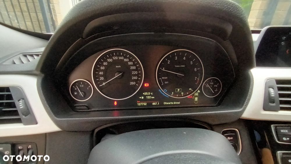 BMW 3GT 320i Advantage - 8