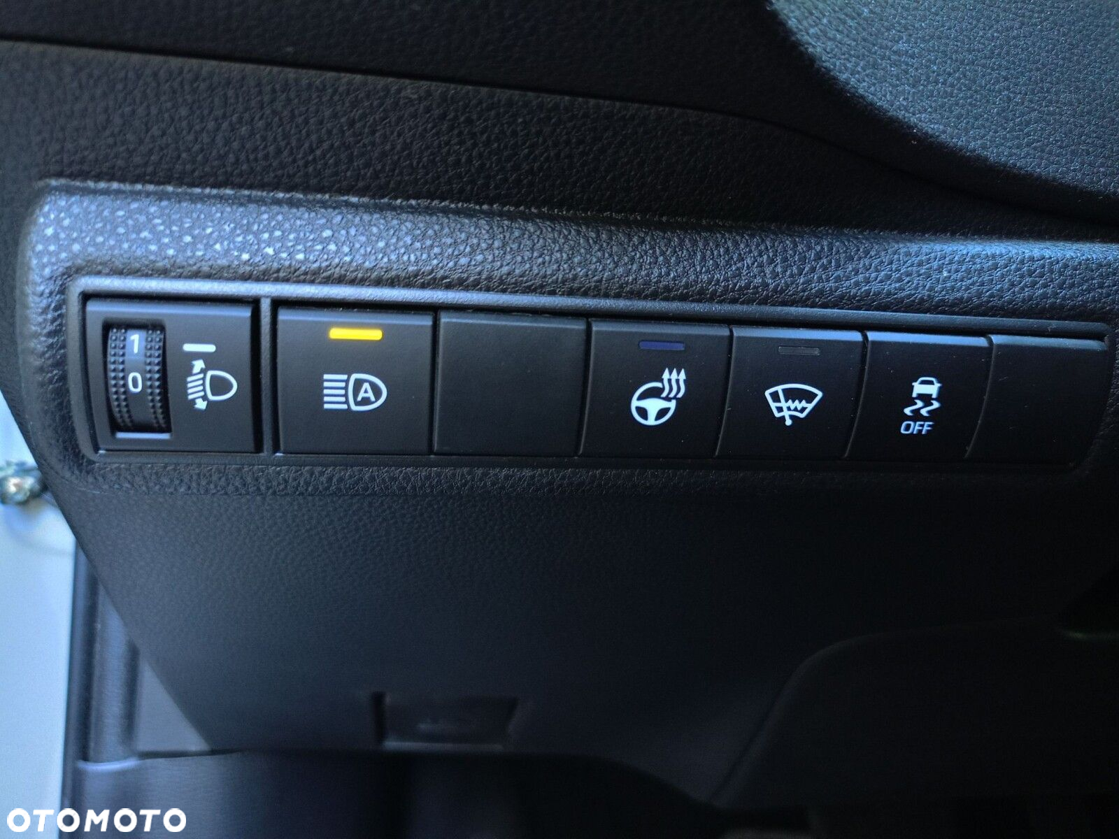 Toyota Corolla - 16