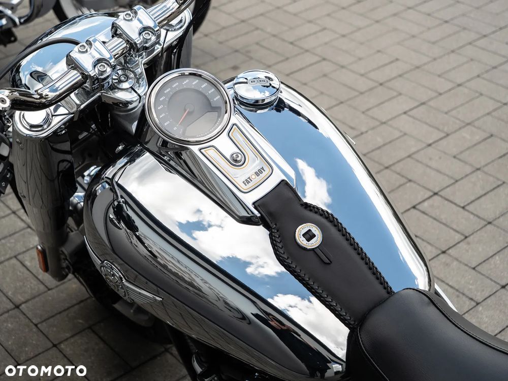 Harley-Davidson Softail Fat Boy - 25