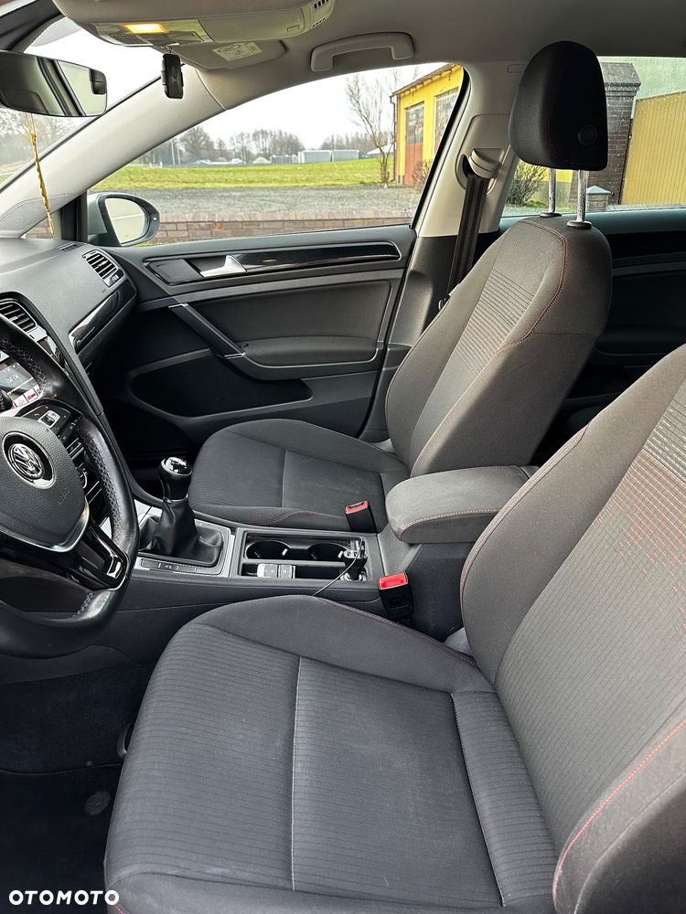 Volkswagen Golf 2.0 TDI Sound - 13