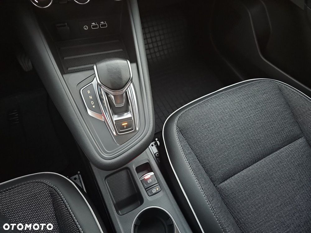 Renault Captur 1.3 TCe mHEV Techno EDC - 24