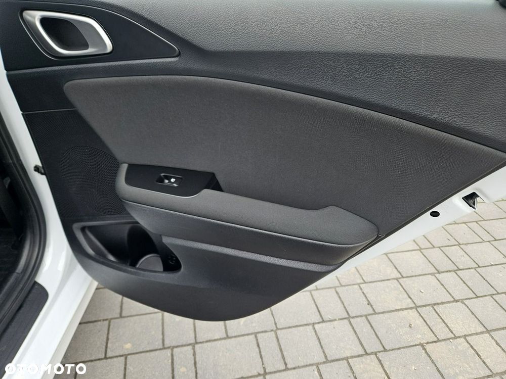 Kia Ceed - 18