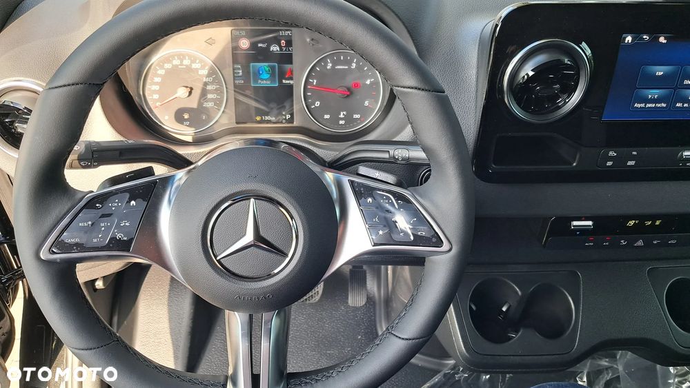 Mercedes-Benz Sprinter 319 CDI Furgon PRO L3H2 4x4 - 19