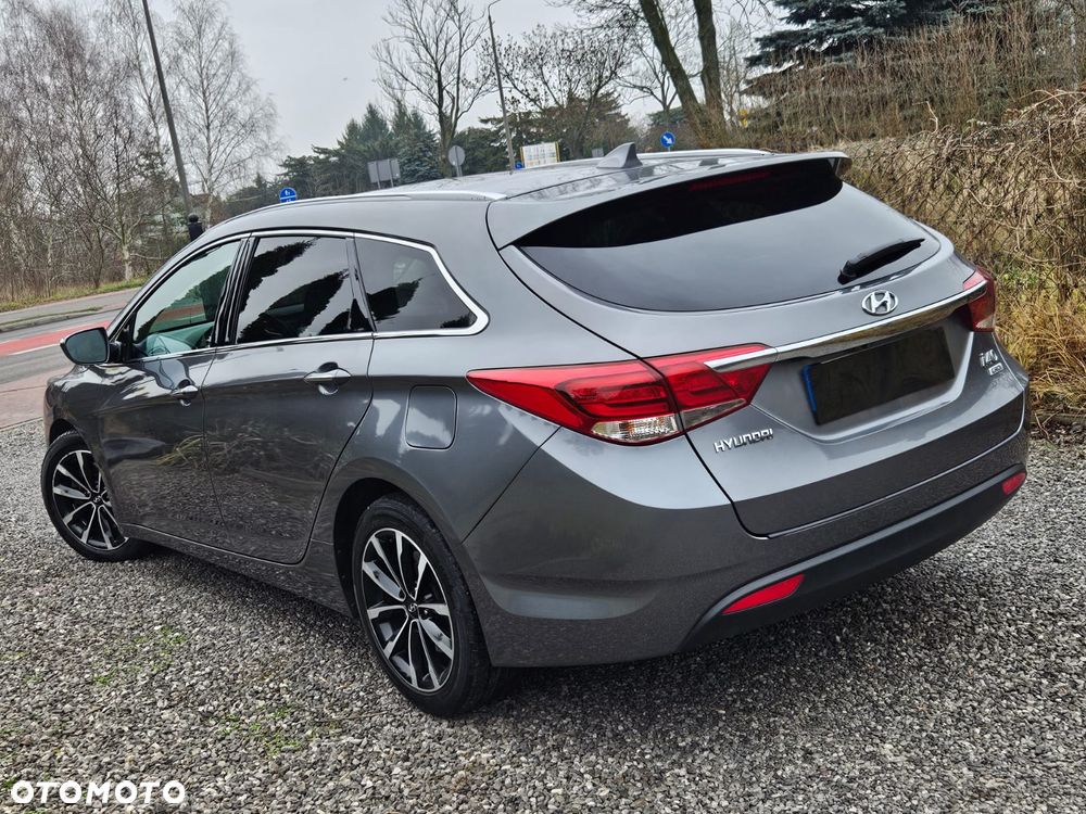 Hyundai i40 Kombi 1.7 CRDi DCT Trend - 11