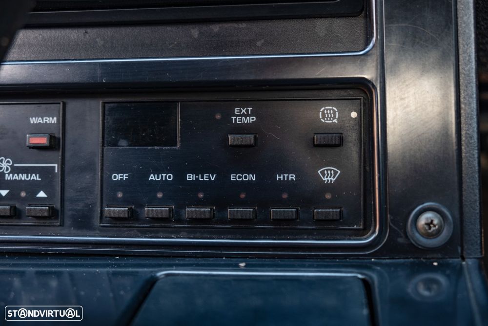 Chevrolet Corvette - 23