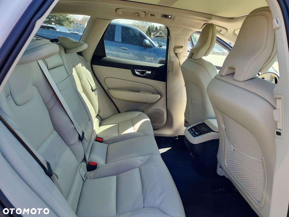 Volvo XC 60 T5 AWD Geartronic Inscription - 11