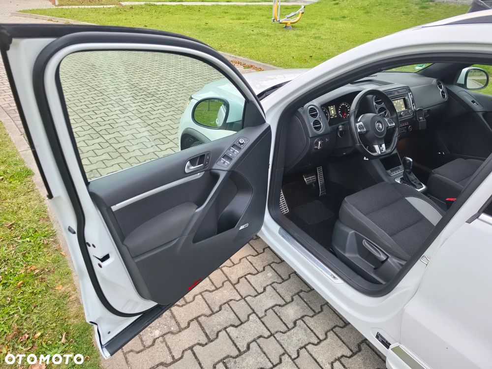 Volkswagen Tiguan 2.0 TDI SCR 4MOTION BlueMotion Technology DSG Exclusive - 16