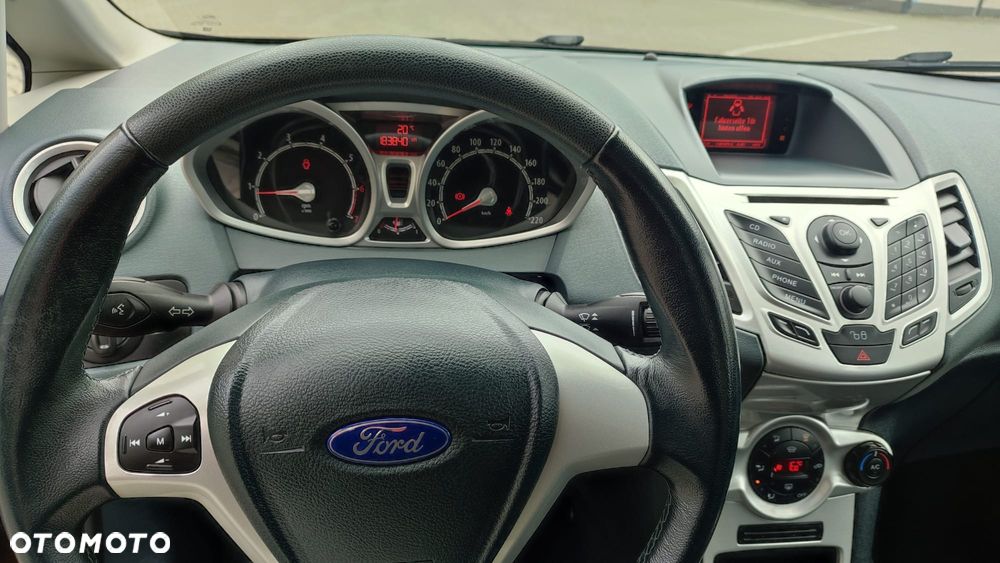 Ford Fiesta 1.4 Titanium - 14