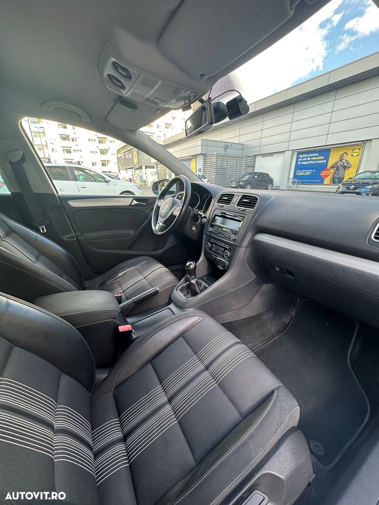 Volkswagen Golf 1.6 TDI DPF MATCH - 8