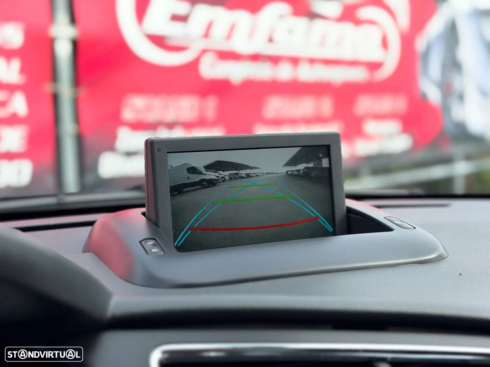 Peugeot 3008 1.6 BlueHDi Style - 3