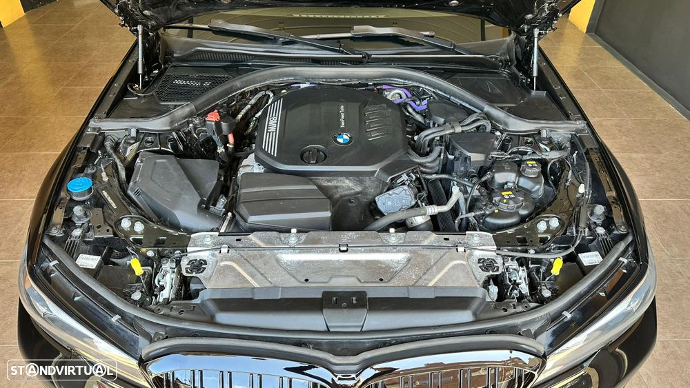 BMW 318 d Aut. Sport Line - 11