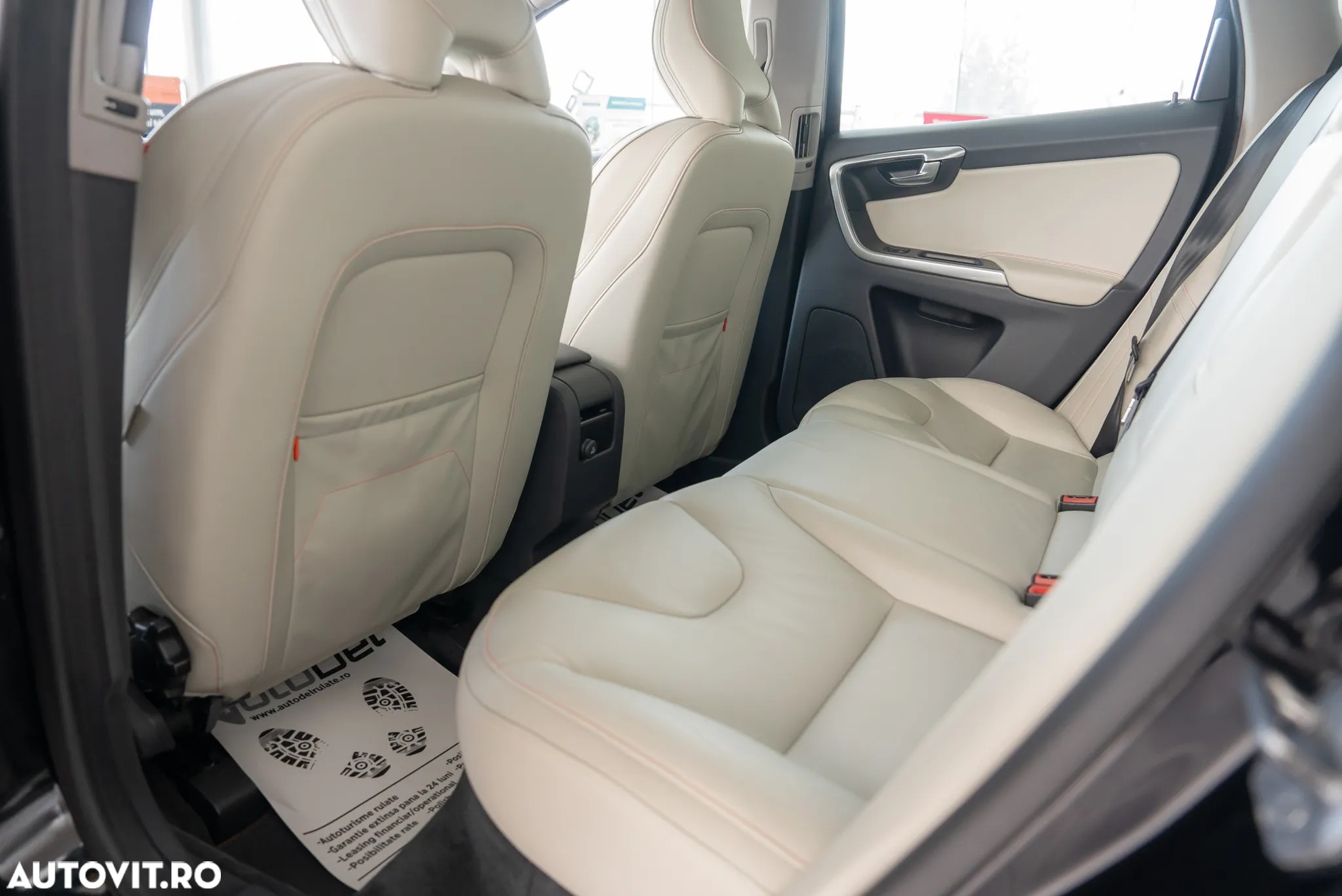 Volvo XC 60 D4 AWD Geartronic Ocean Race - 23