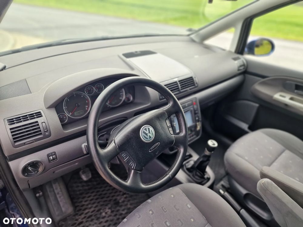 Volkswagen Sharan 1.9 TDI Comfortline - 17