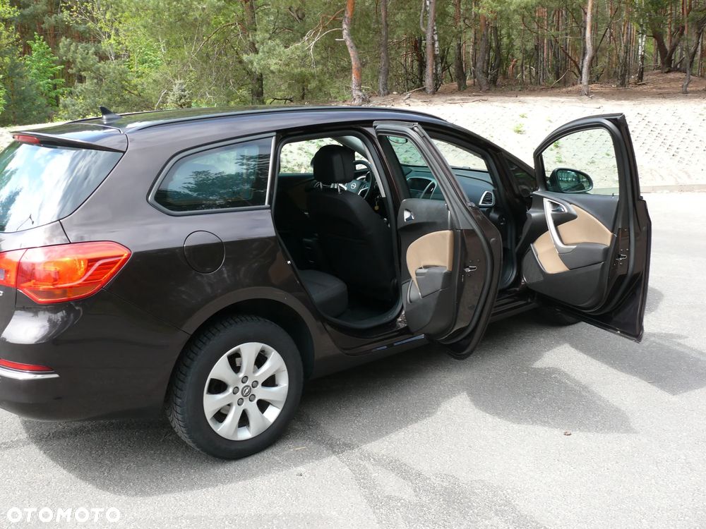 Opel Astra 1.4 T Enjoy - 12