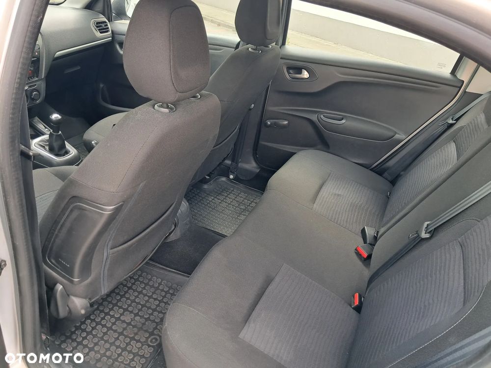 Peugeot 301 1.6 VTi Active - 20