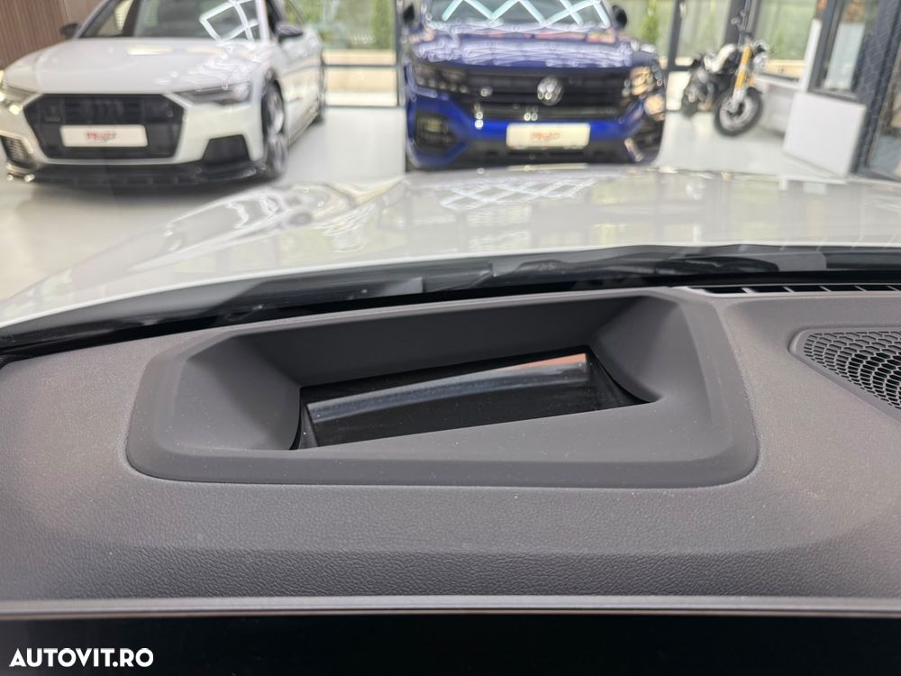 BMW Seria 3 320d xDrive AT MHEV - 24