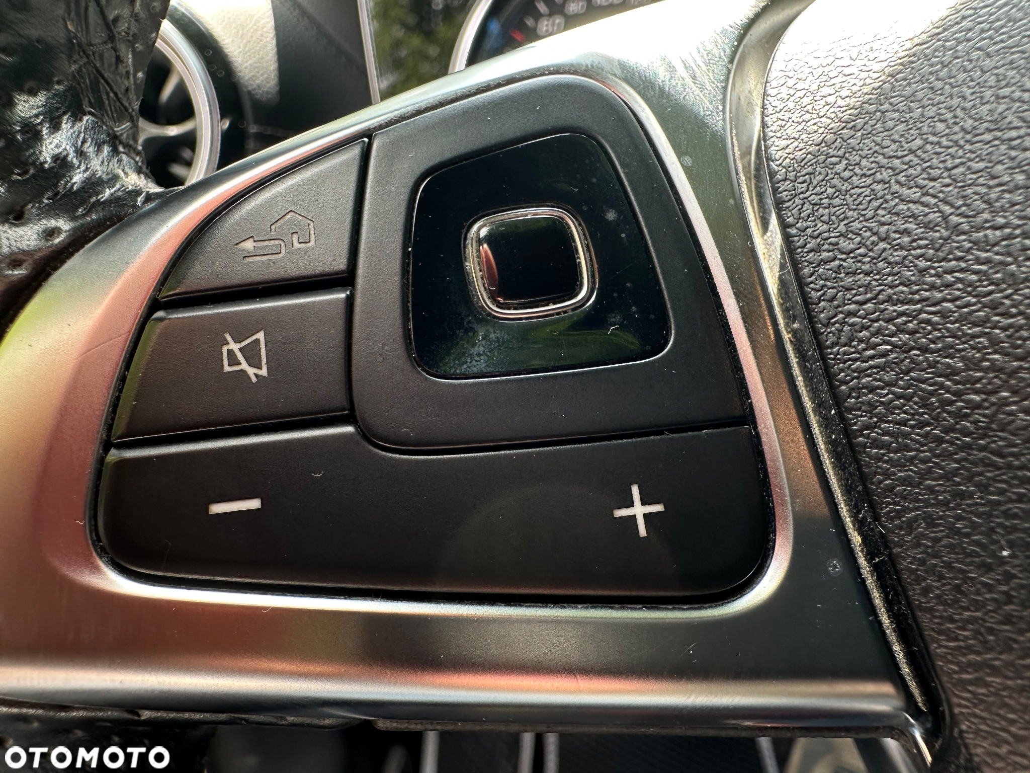 Mercedes-Benz Klasa E 220 d Coupe 4-Matic 9G-TRONIC - 20