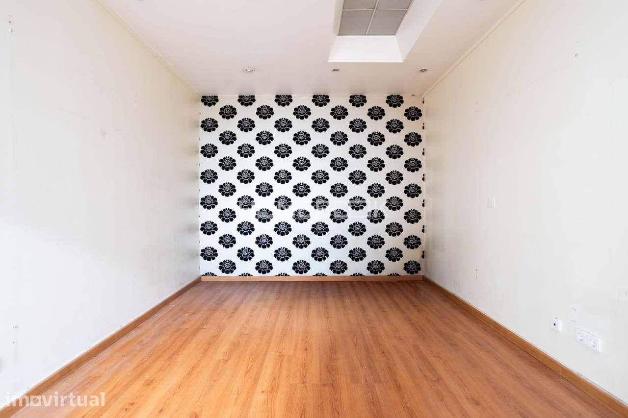 Loja com 16m² no Centro Comercial dos Moinhos – Quinta Grande - Grande imagem: 3/12