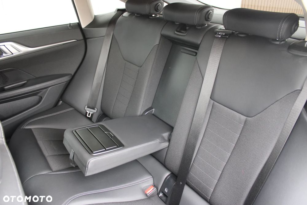 BMW Seria 4 420i - 22