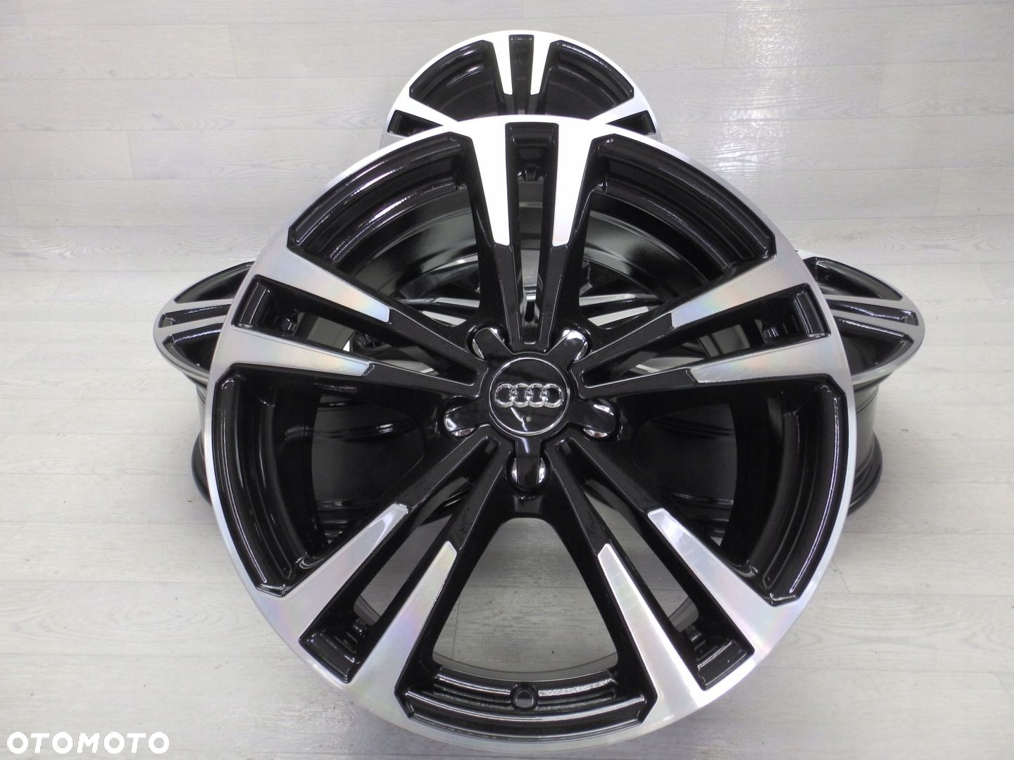 Felgi Audi A3 S-Line 8V0 7.5Jx18H2 Et51 5x112 - 2