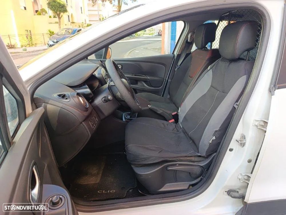 Renault Clio IV 1.5 dCi 75 CV IVA DEDUTÌVEL - 8