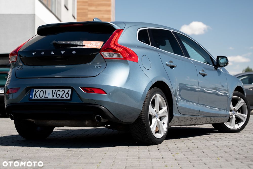 Volvo V40 T3 - 11