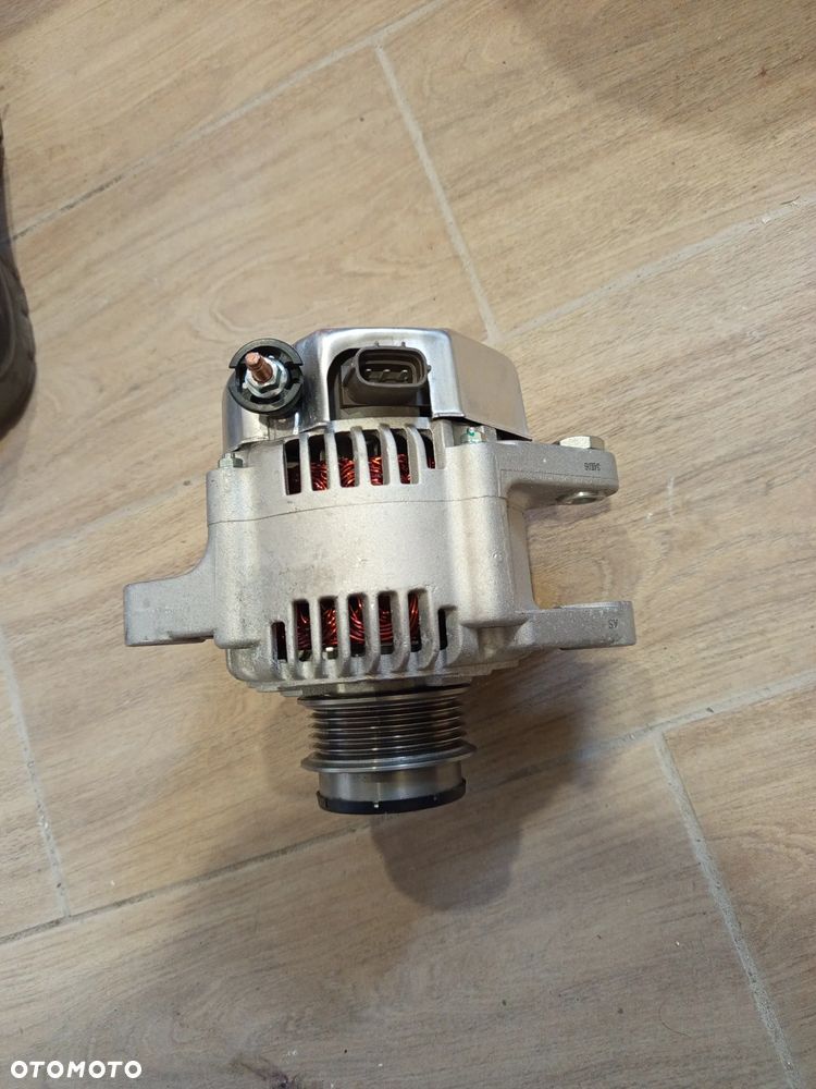 Alternator Toyota Yaris 2004 - 4