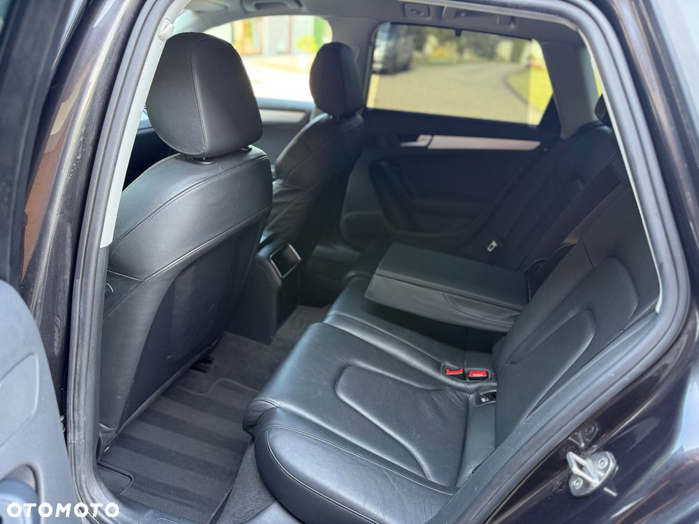Audi A4 Avant 2.0 TDI DPF multitronic S line Sportpaket - 15