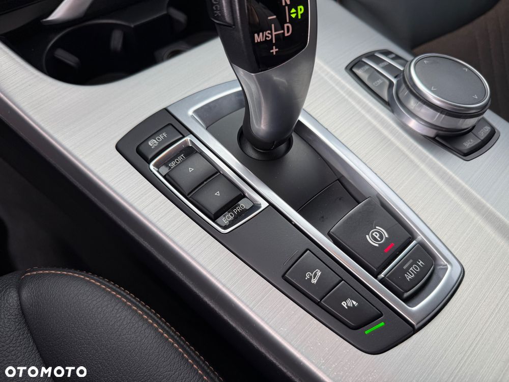 BMW X4 xDrive20d xLine - 30