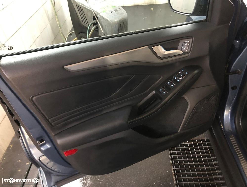 Ford Focus SW 1.0 EcoBoost Business - 13